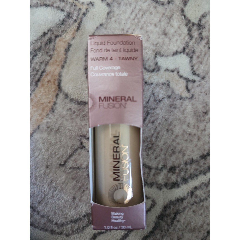 Mineral Fusion Warm‎ 4 Tawny Liquid Foundation  1 fl oz. ~ New in Box